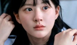 赵露思近况最新消息,新作品备受期待，人气飙升背后的故事